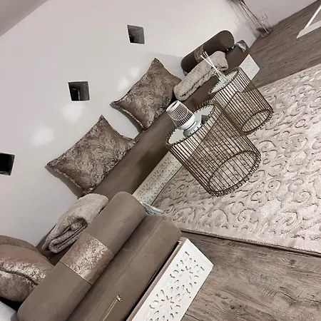 Appart Cosy Face A L'etang Sault Premilhat